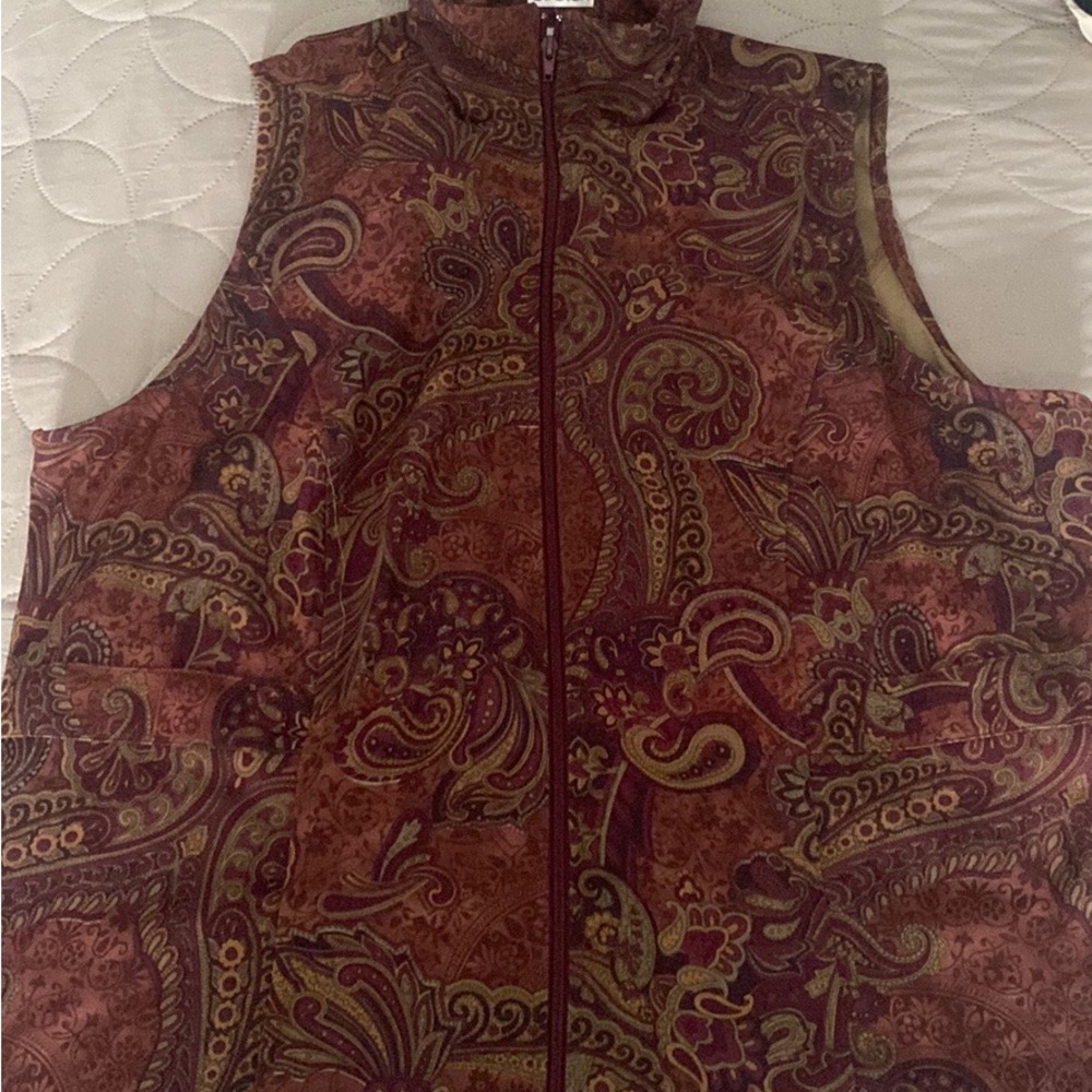 Suede low collar zip up vest